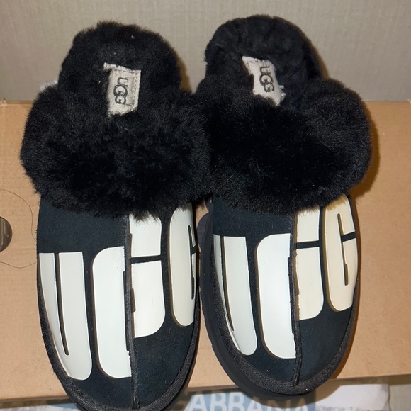 Womens Ugg disquette - size 9 like new! Sold out! - Picture 3 of 10